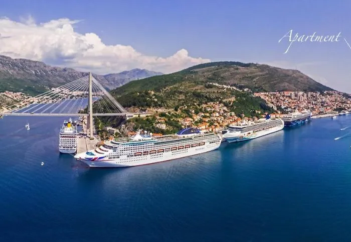 Downtown Oasis * Ragusa